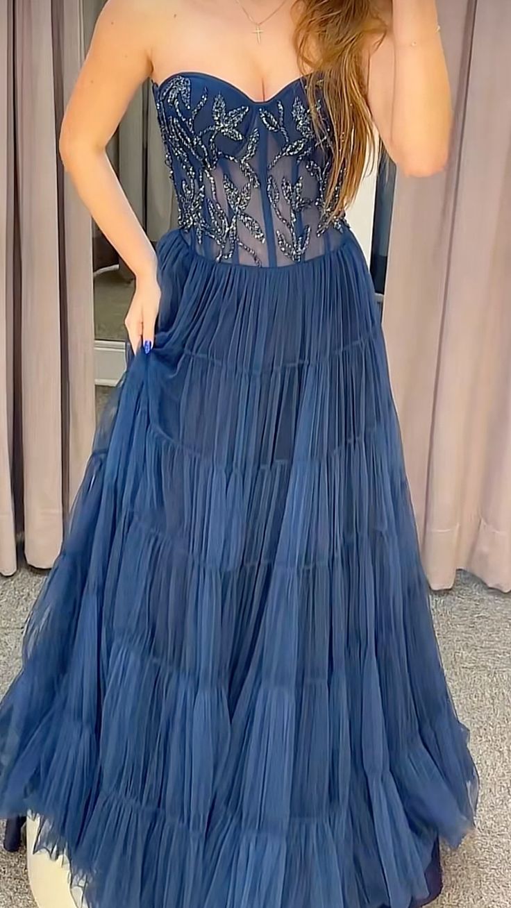 Chic Ball Gown Sweetheart Navy Blue Tulle Prom Dresses Long for Women Formal Evening Gown AB165