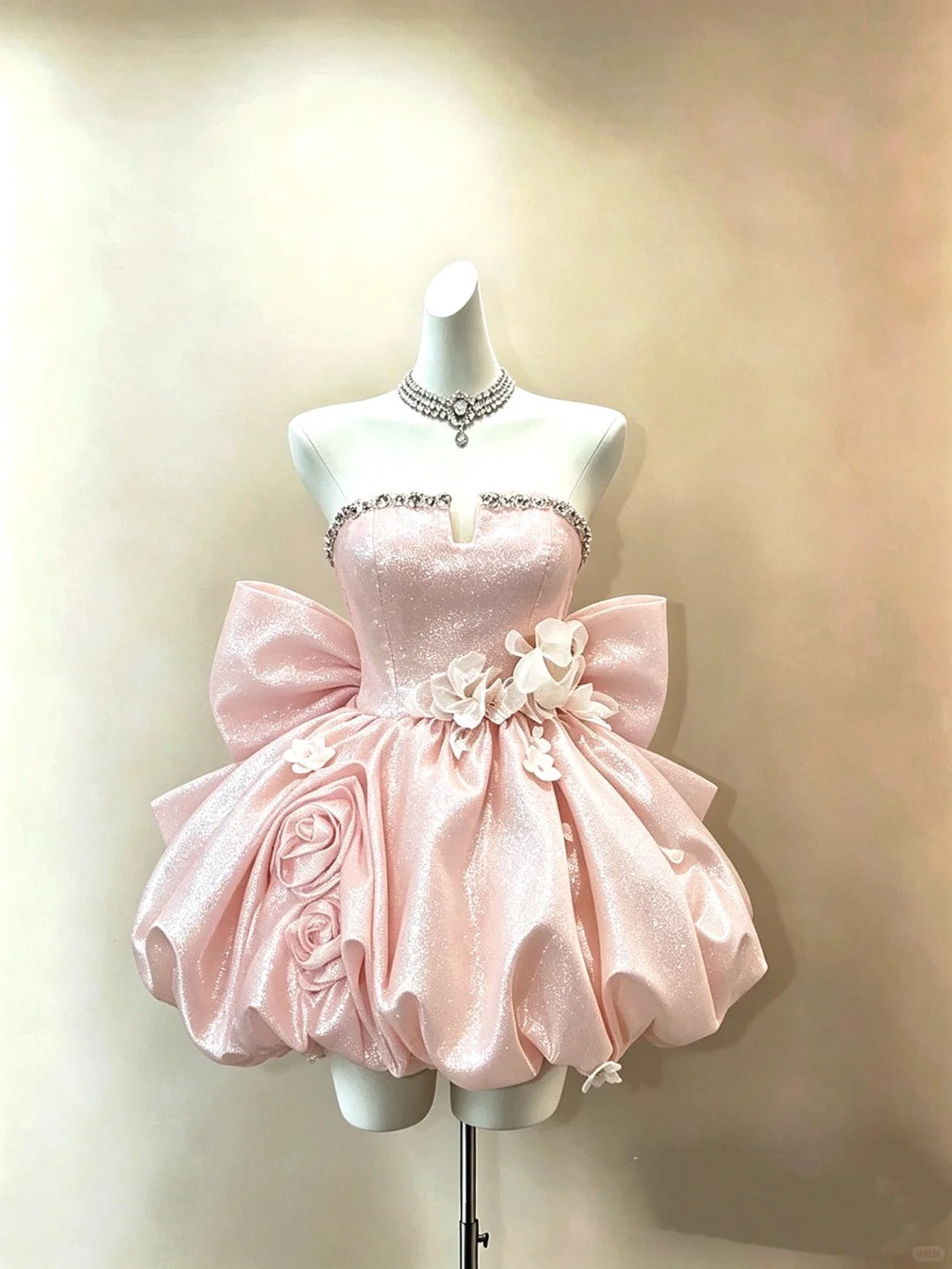 Flirty Short Homecoming Dresses Ball Gown Strapless Pink Organza Semi Formal Graduation Mini Hoco Outfit RB4706