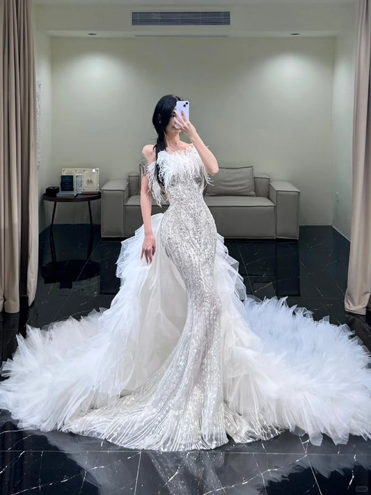 Classic Mermaid Wedding Dresses Strapless Sequin White With Feathers Brides Dress Summer Bridal Gowns N240