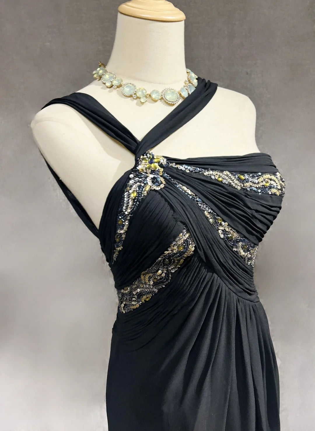 Modest Prom Dresses A Line Halter Black Chiffon Backless Floor Length Formal Evening Outfits N3484