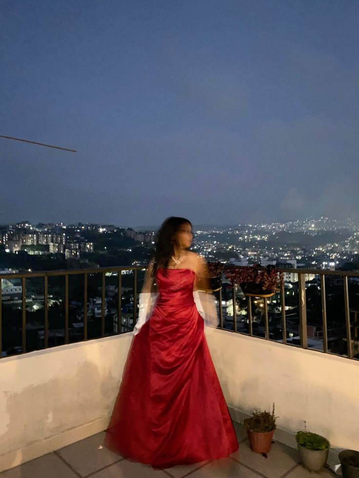 New Women’s Prom Dress Ball Gown Strapless Red Satin vestido de 15 Elegant Formal Graduation Party Gown RB9530