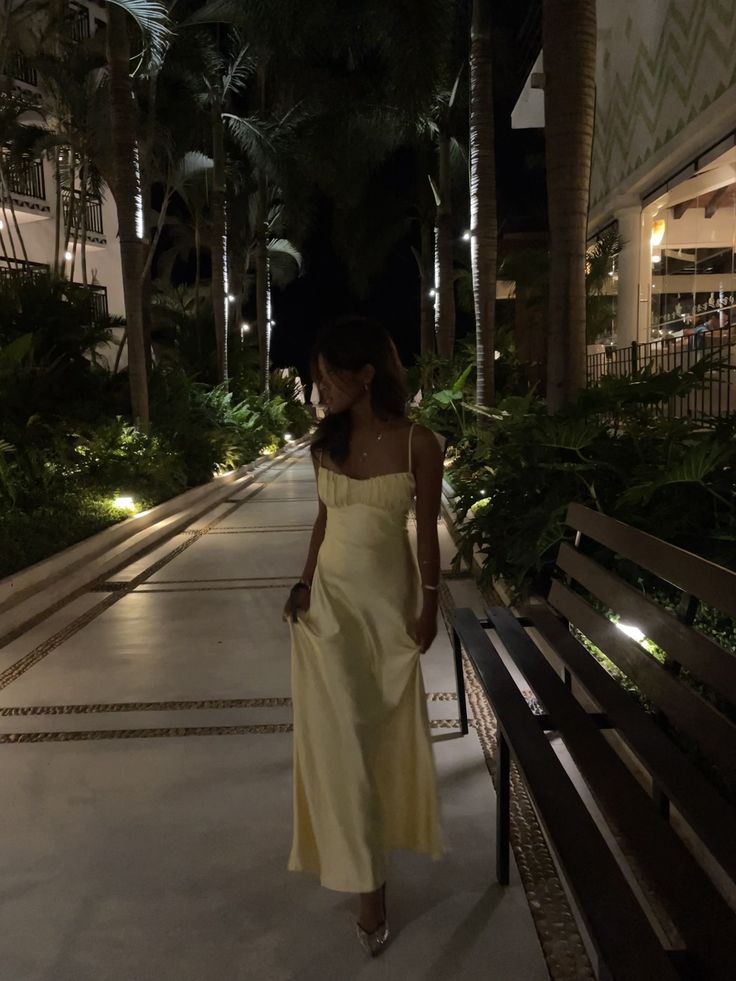 Simple Prom Dresses Pastel Yellow Satin Evening Formal Gown Wedding Guest Dress N263