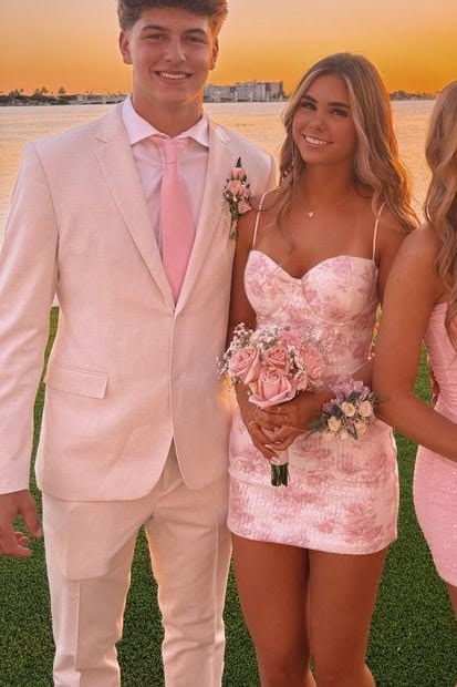 Pretty Sheath Spaghetti Strap Pink Floral Mini Dress Homecoming Dresses University Ideas Inspo Short Hoco Court Gowns RB7244