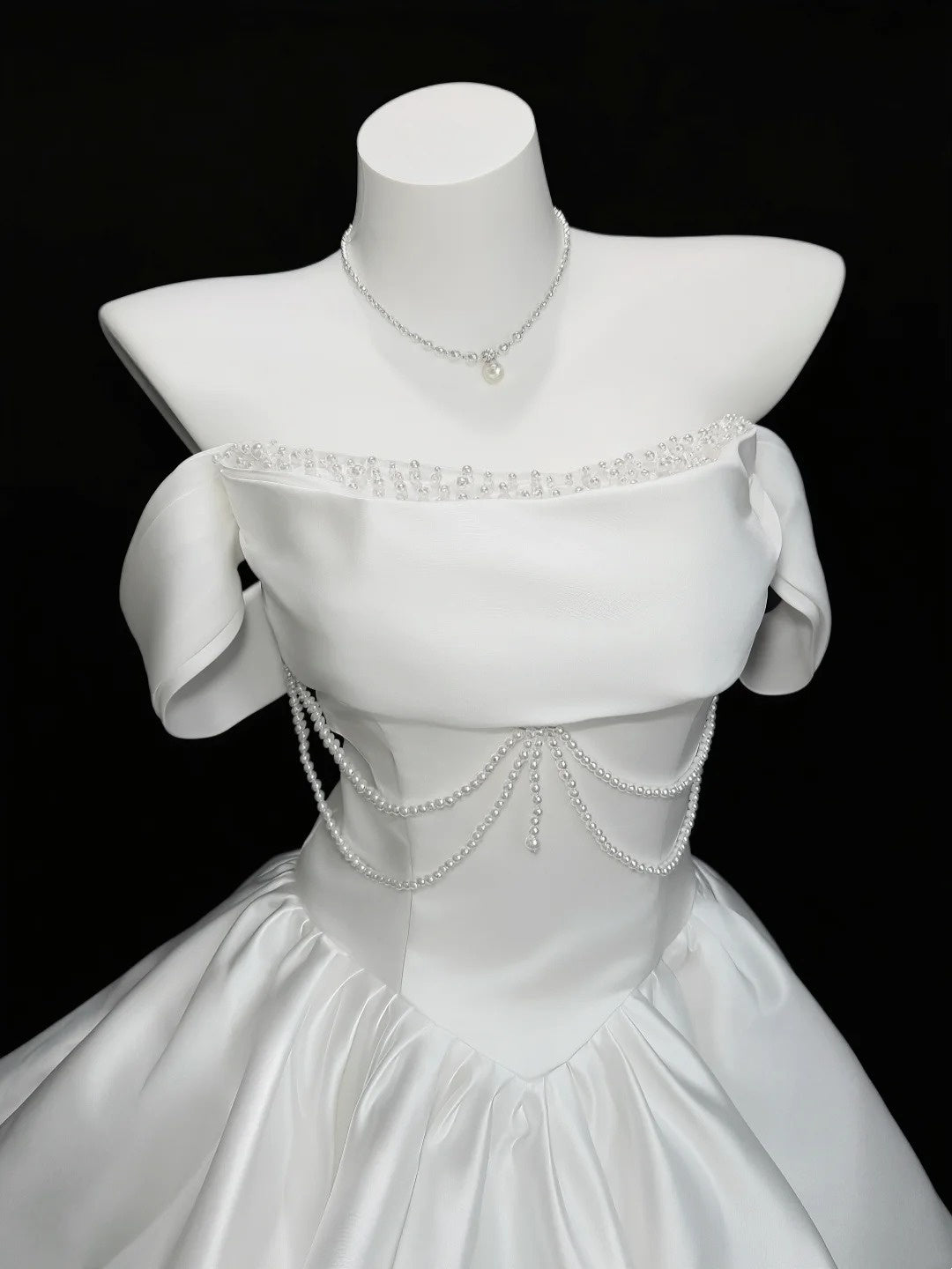 Elegant Ball Gown Off The Shoulder Inspo Ideas Senior White Satin Short Mini Party Cocktail Homecoming Dresses N4494