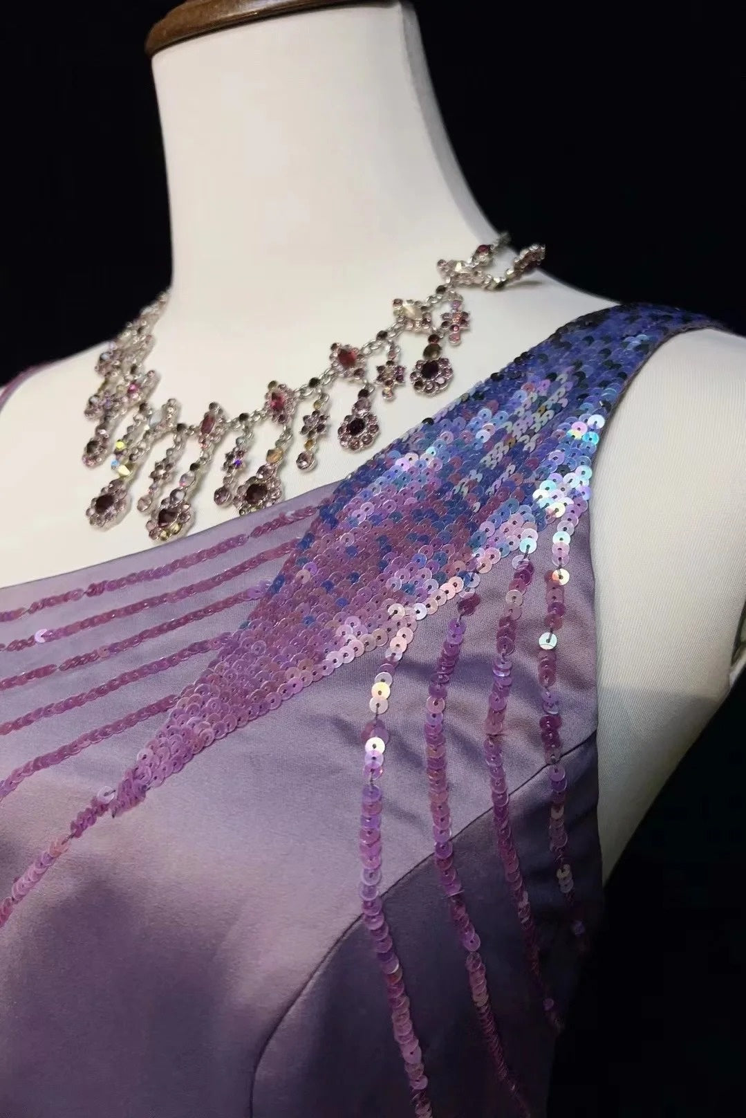 Vintage Prom Dresses A Line Lilac Satin Sleeveless 70s Beads Formal Gown N2568