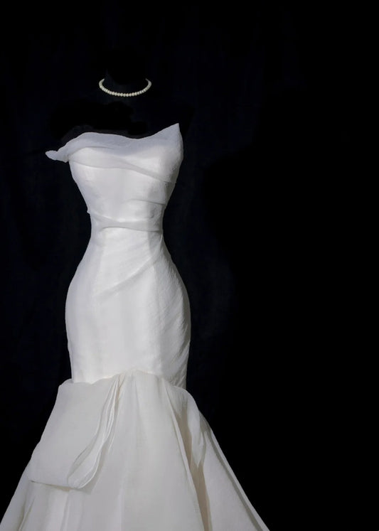 Plain Wedding Dresses Mermaid Strapless Ivory Sleeveless Brides Dress Fitted Bridal Gowns AB2526