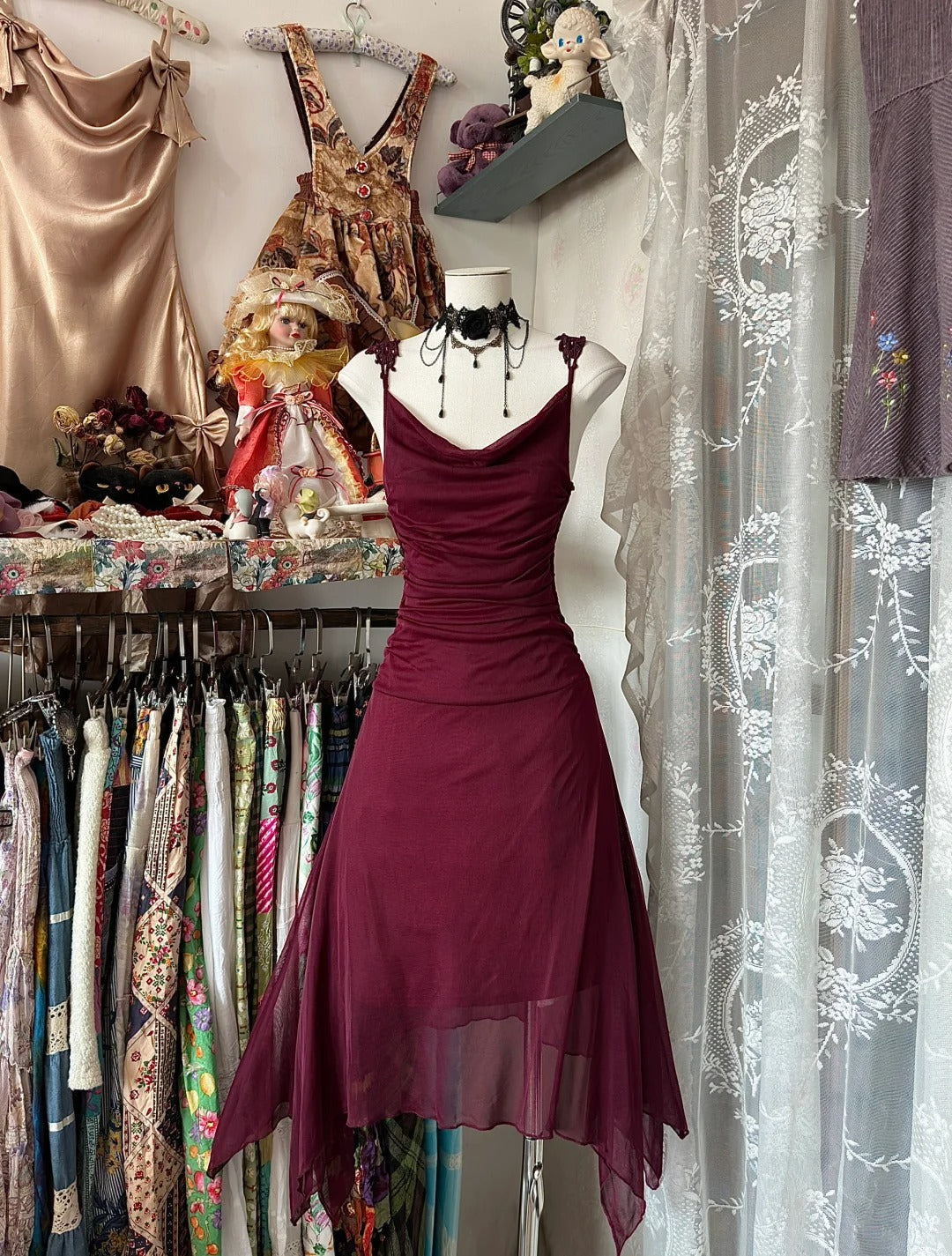 Vintage A line Spaghetti Strapp Burgundy Chiffon Knee Length Graduation Birthday Outfits Homecoming Dresses N3736