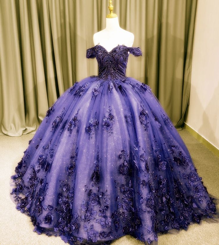Timeless Ball Gown Off The Shoulder Grape Tulle Lace Quinceanera Dress Appliques Birthday Outfits Sweet 15 16 Birthday Gown AB1092