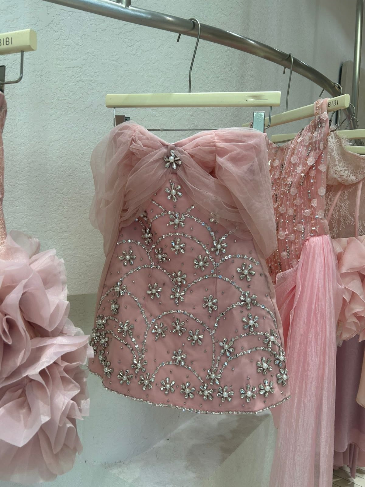 Eye-catching A line Strapless Pink Tulle With Beaded Semi-formal 12th Grad Short Inspo Homecoming Dresses RB4518
