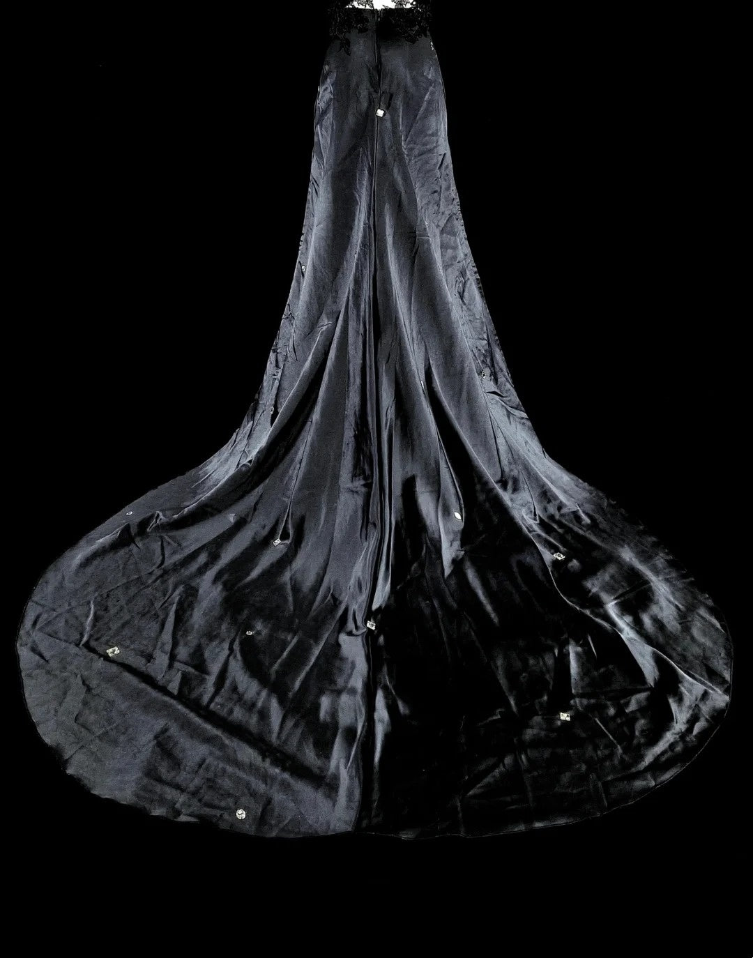 Vintage Prom Dresses Aesthetic A line Scoop Black Satin With Appliques Long Formal Dress N2159