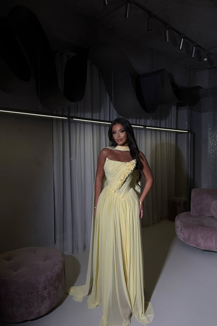 Simple A Line Strapless Yellow Chiffon With Pleated Scarf Long Prom Dresses Formal Dress Party 20th Birthday Outfits N419