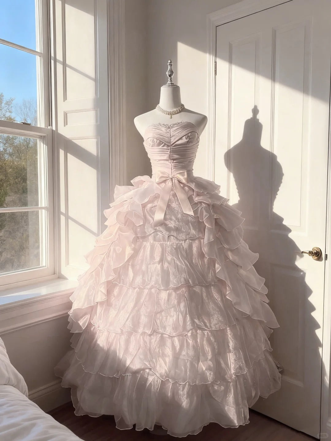 Fairy-tale Ball Gown Strapless Light Pink With Layered Tiered Quince Dress Voluminous Long Sweet 16 Quinceanera Dresses Vestido de RB4504