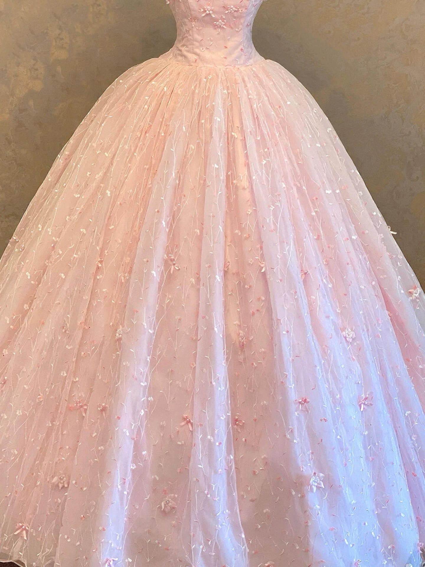 New 2026 Ball Gown Quinceanera Dresses Ruffles Pink Lace Party Cute Sweet 16 Birthday Outfits Dress AB2224