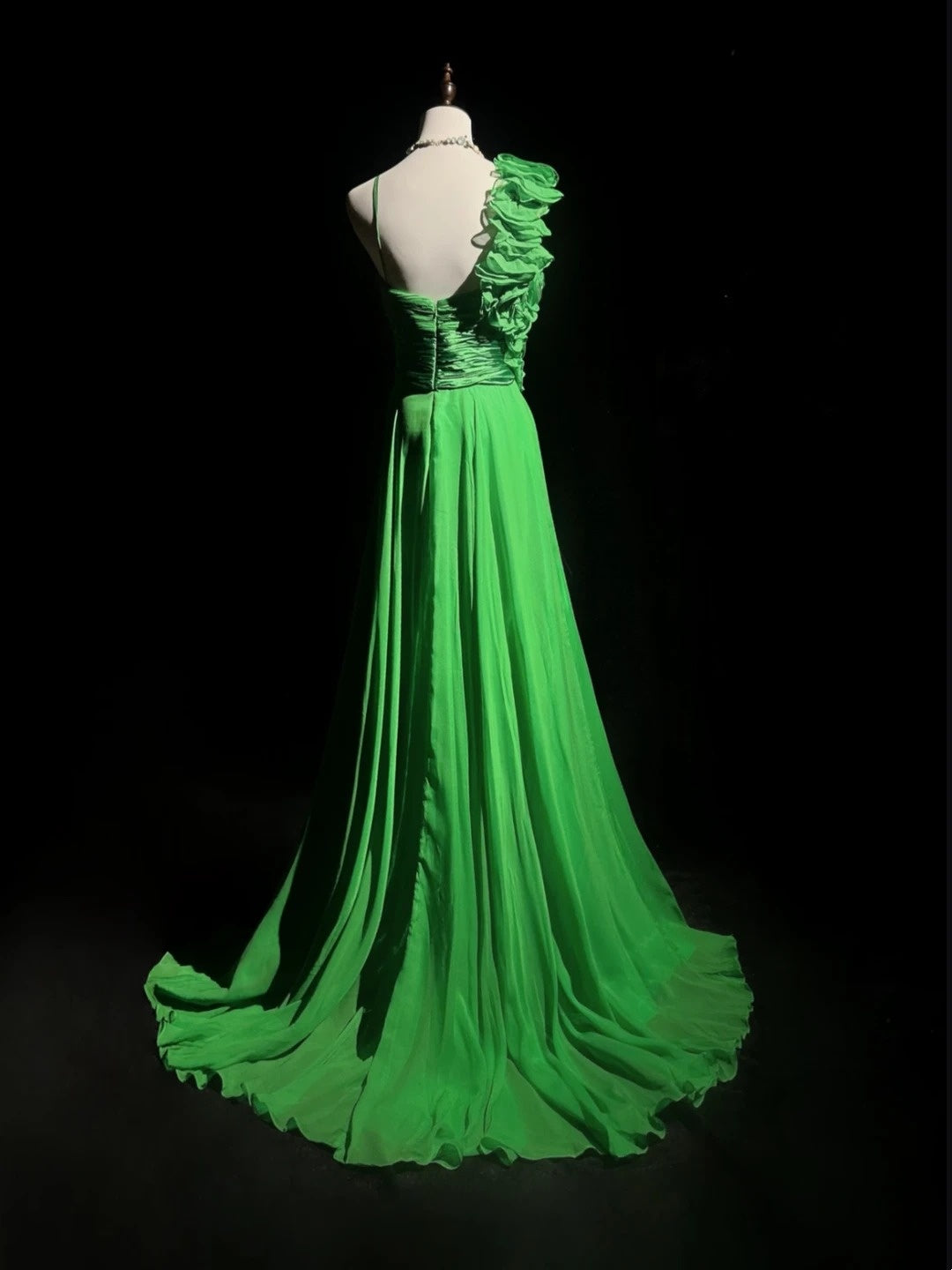 Green Prom Dress Inspo A Line Asymmetrical Spaghetti Straps With Flowers Birthday Outfits Formal Party Gown RC0106