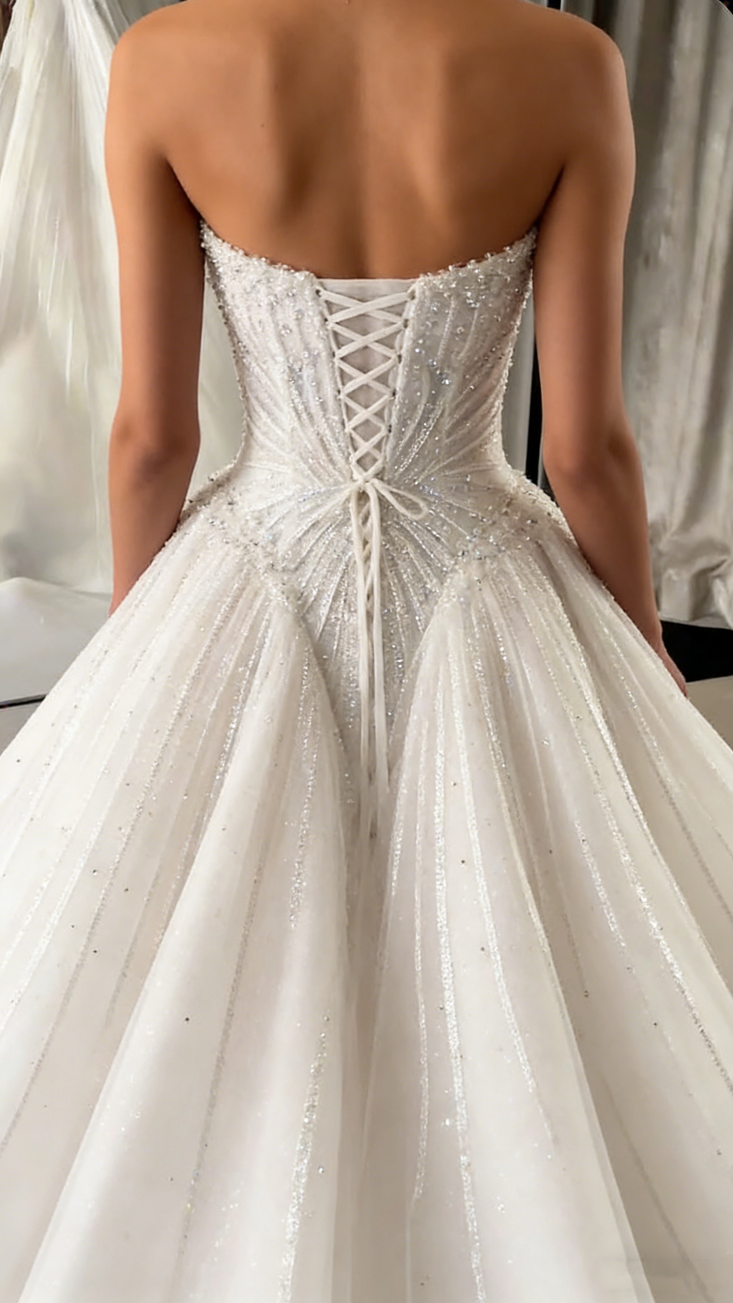Elegant Ball Gown Strapless Sleeveless Tulle Sequins Long Bride Dress Long Bride Dress Classy Wedding Dresses AB554