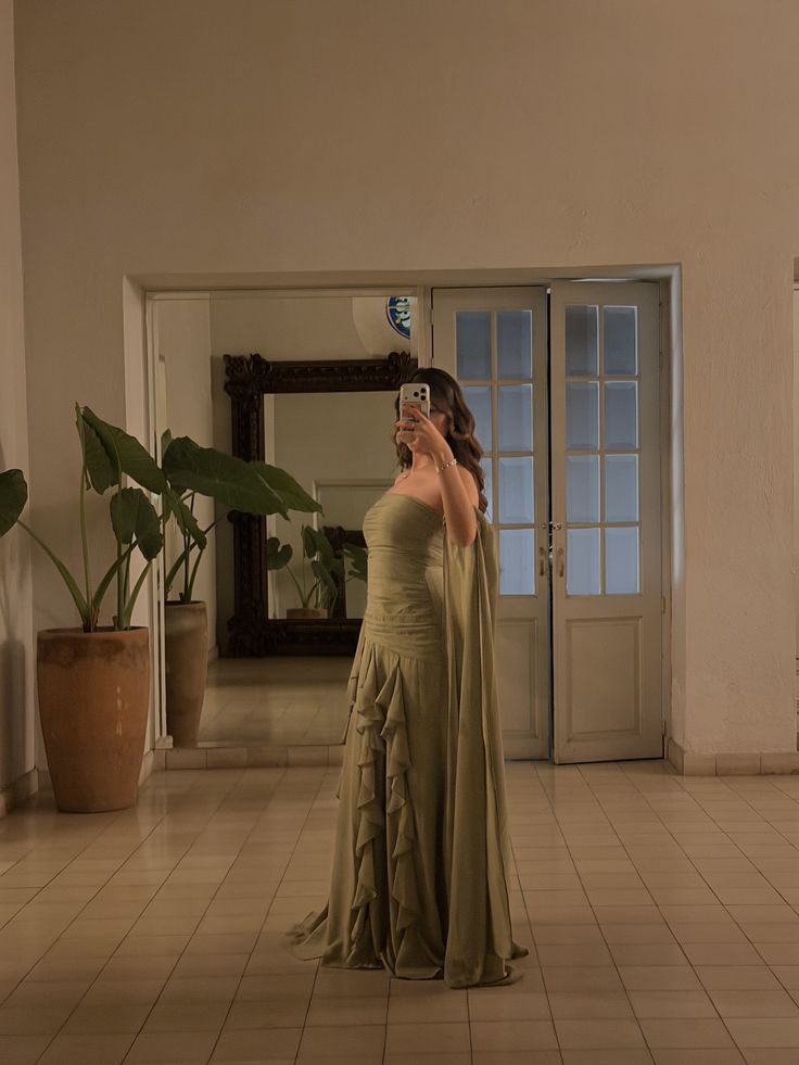 Ethereal Mermaid Strapless Olive Green Chiffon Long Prom Dresses Inspiration Evening Gowns Formal Party Prom Dress N447
