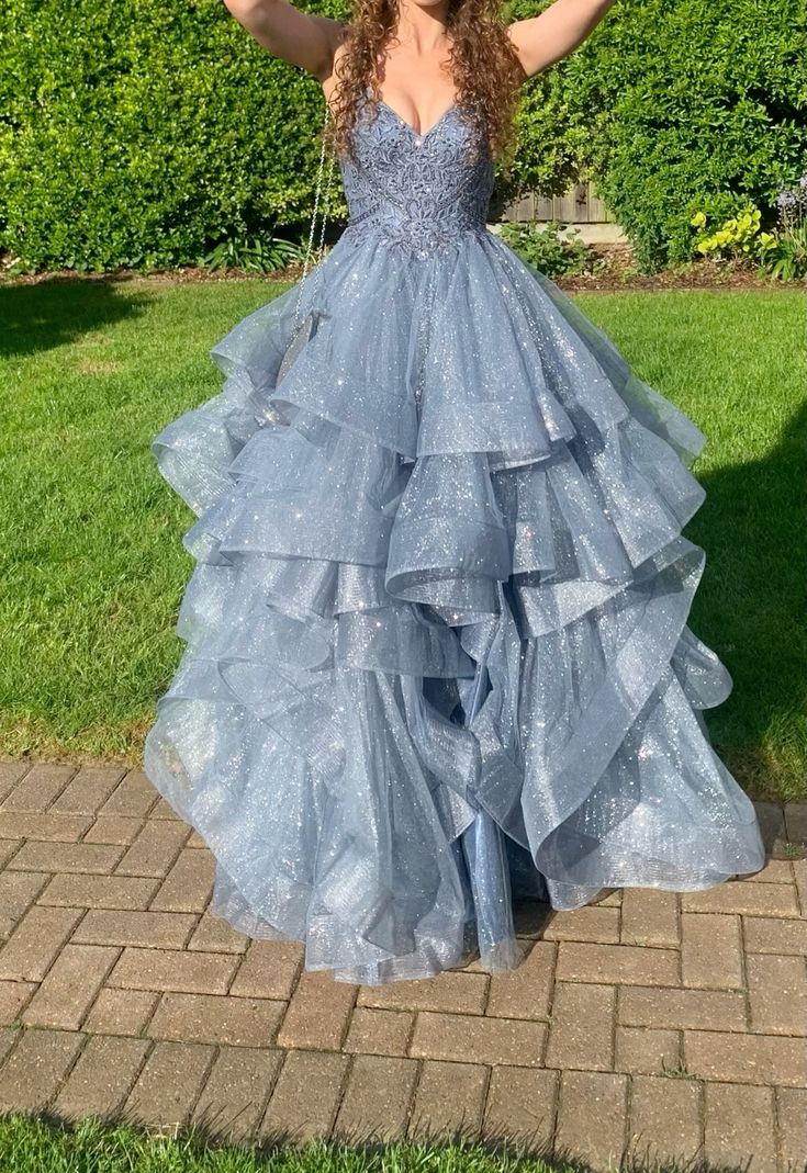 Ball Gown Blue V-neck Tulle Appliques Long Prom Dress Spaghetti Strap Evening Dress Birthday Gowns AB928