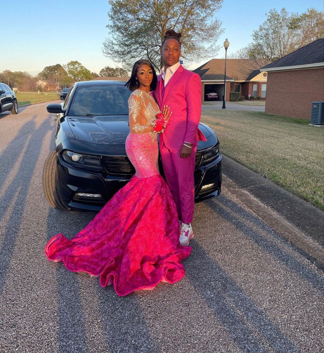Sparkly Mermaid Scoop Neck Pink Sequined Long Prom Dresses With Long Sleeves For Black Gilrs Formal Dresses N713