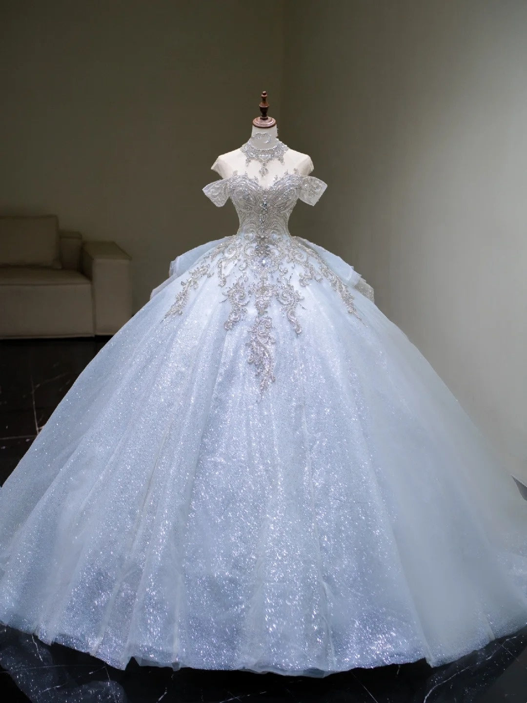 Princess Wedding Dresses Ball Gown Off The Shoulder Light Sky Blue Glitter Sequin With Appliques Bodice Brides Dress Fitted Bridal Gowns N644