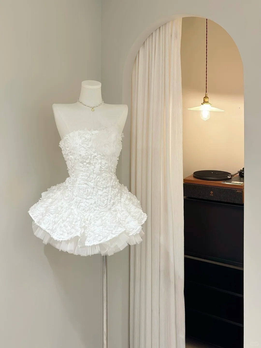 Cute Ball Gown Strapless White Lace Tulle Mini Short Cocktail Homecoming Dresses Ideas Hoco Outfits RB4874