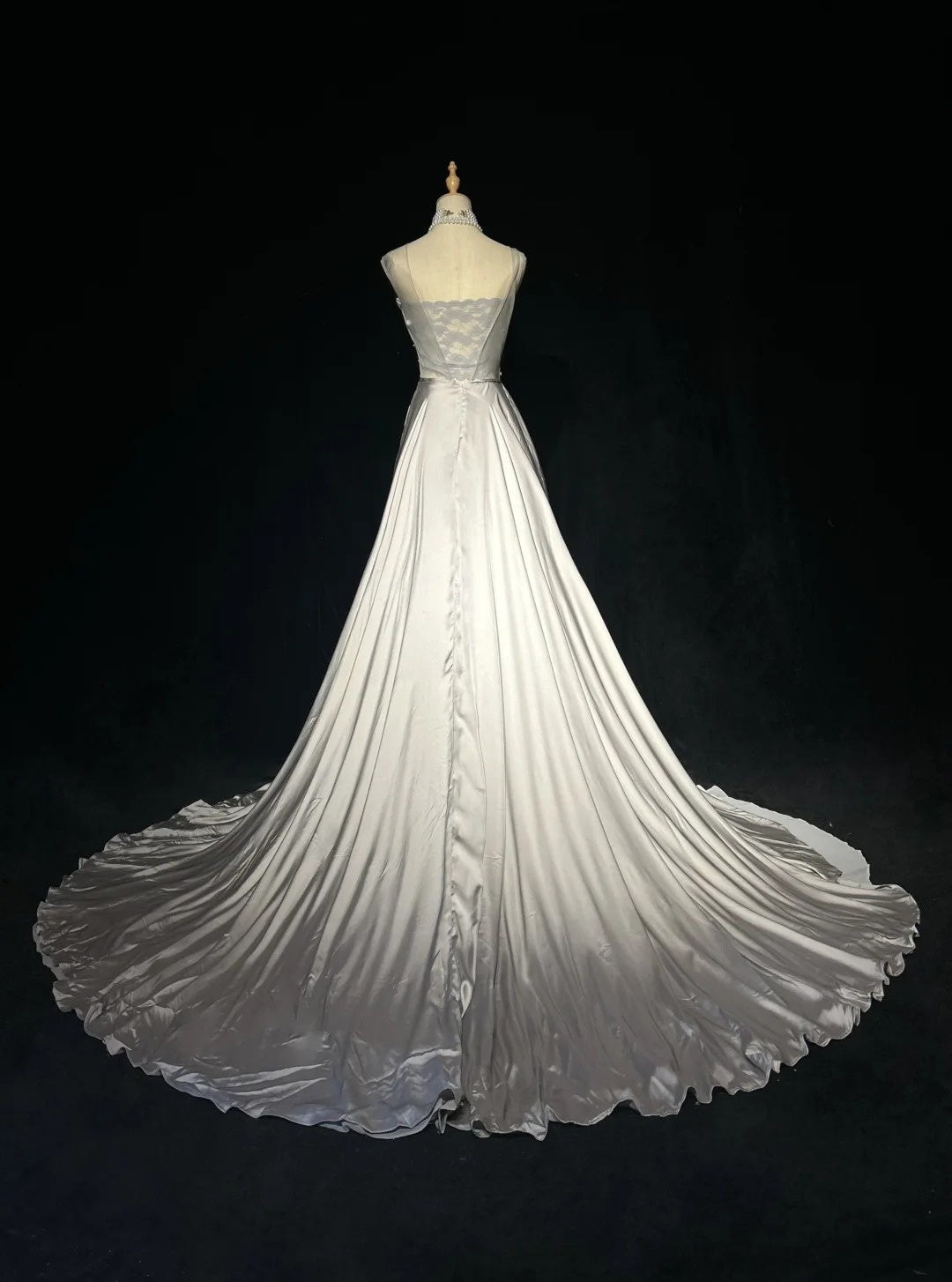 Vintage Prom Dresses A Line Silver Satin V Neck With Beading Long Formal Dress N2454