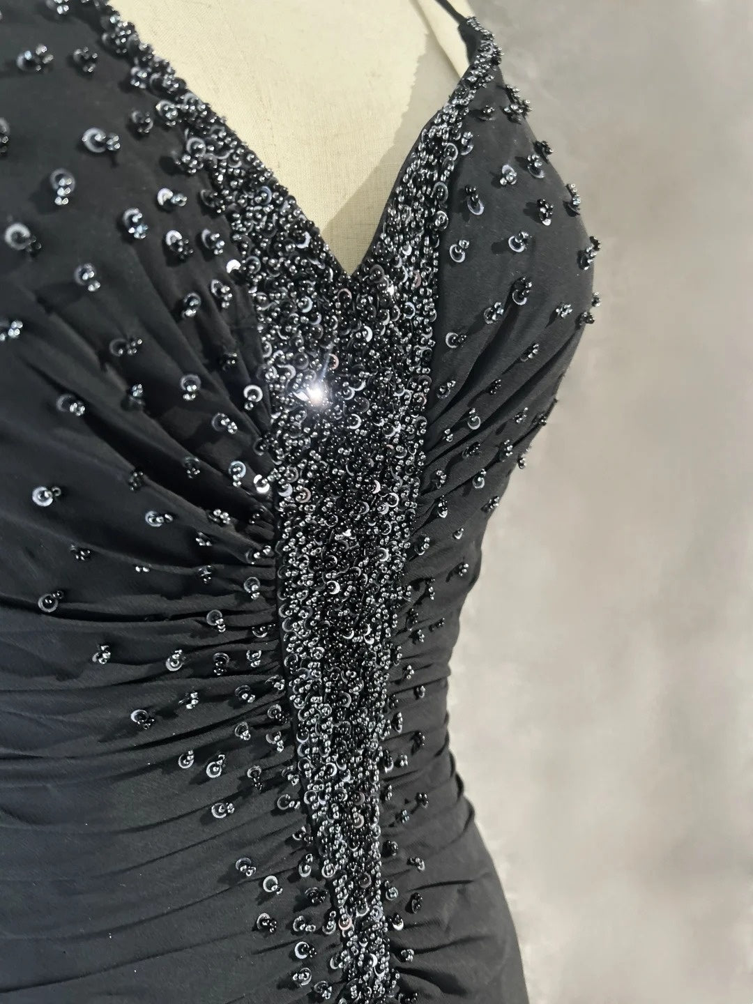 Vintage Prom Dresses Mermaid Spaghetti Strap Black Tie Dress Chiffon 70s With Beading Backless Long Formal Gown N2520