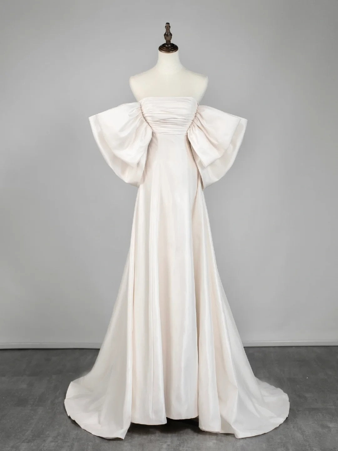 Princesses Elegant A Line Off The Shoulder Ivory Satin Wedding Gown Long Fairytale Summer Wedding Dresses N665