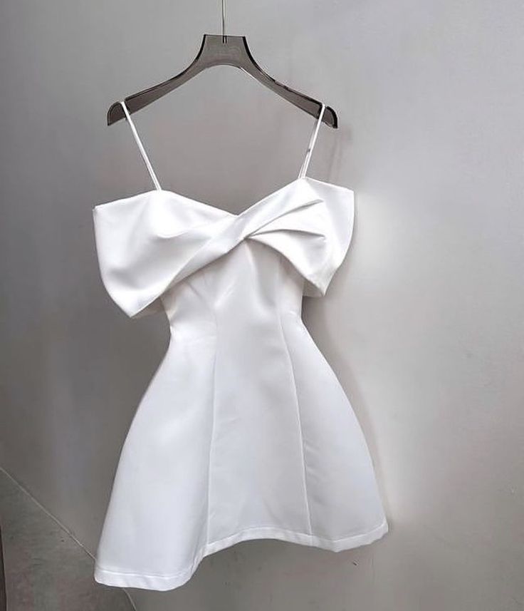 Beautiful A line Spaghetti Straps White 12th Grad Short Mini Aesthetic Homecoming Dresses RB4375