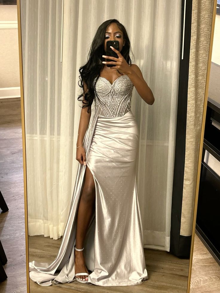 Prom Dress Inspo Mermaid Champagne Elegant Floor Length Formal Evening Gown for Black Women Graduation Party RC0165