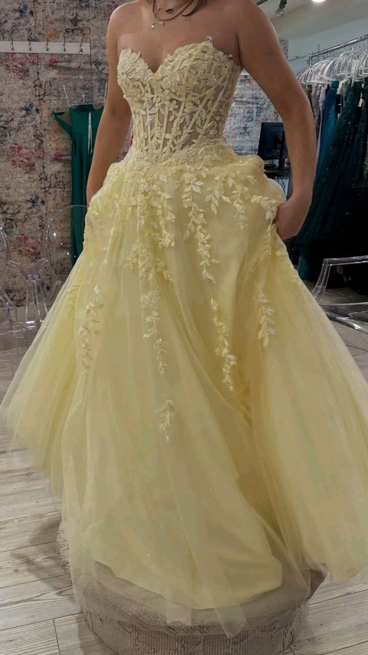 Cute A line Sweetheart Lace Yellow Long Prom Dresses For High School People Girls Formal Bridesmaid Dress N1021