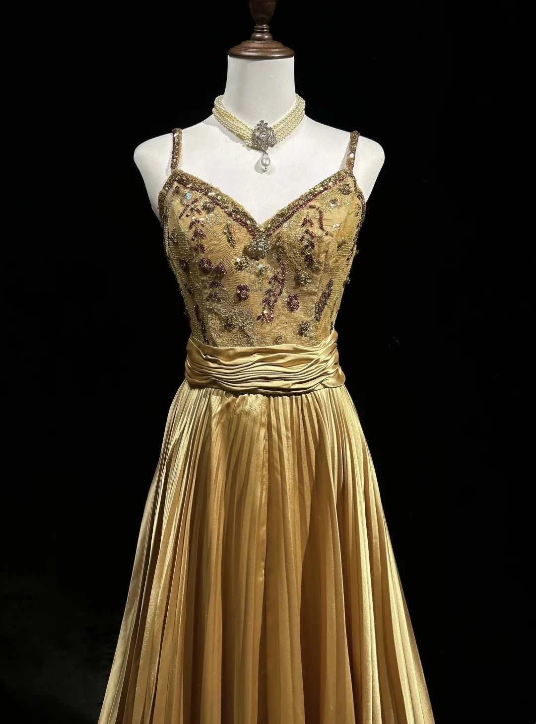 Vintage Prom Dresses A Line Spaghetti Strap Gold Satin With Ruffles Beading Long Formal Dress N2501