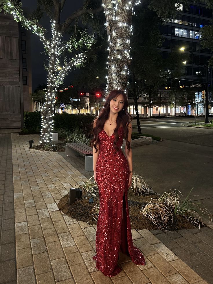 Elegant Mermaid Spaghetti Straps Burgundy Deep Red Sequins Long Prom Dresses Formal Party Gowns Vestidos De Dia AB606