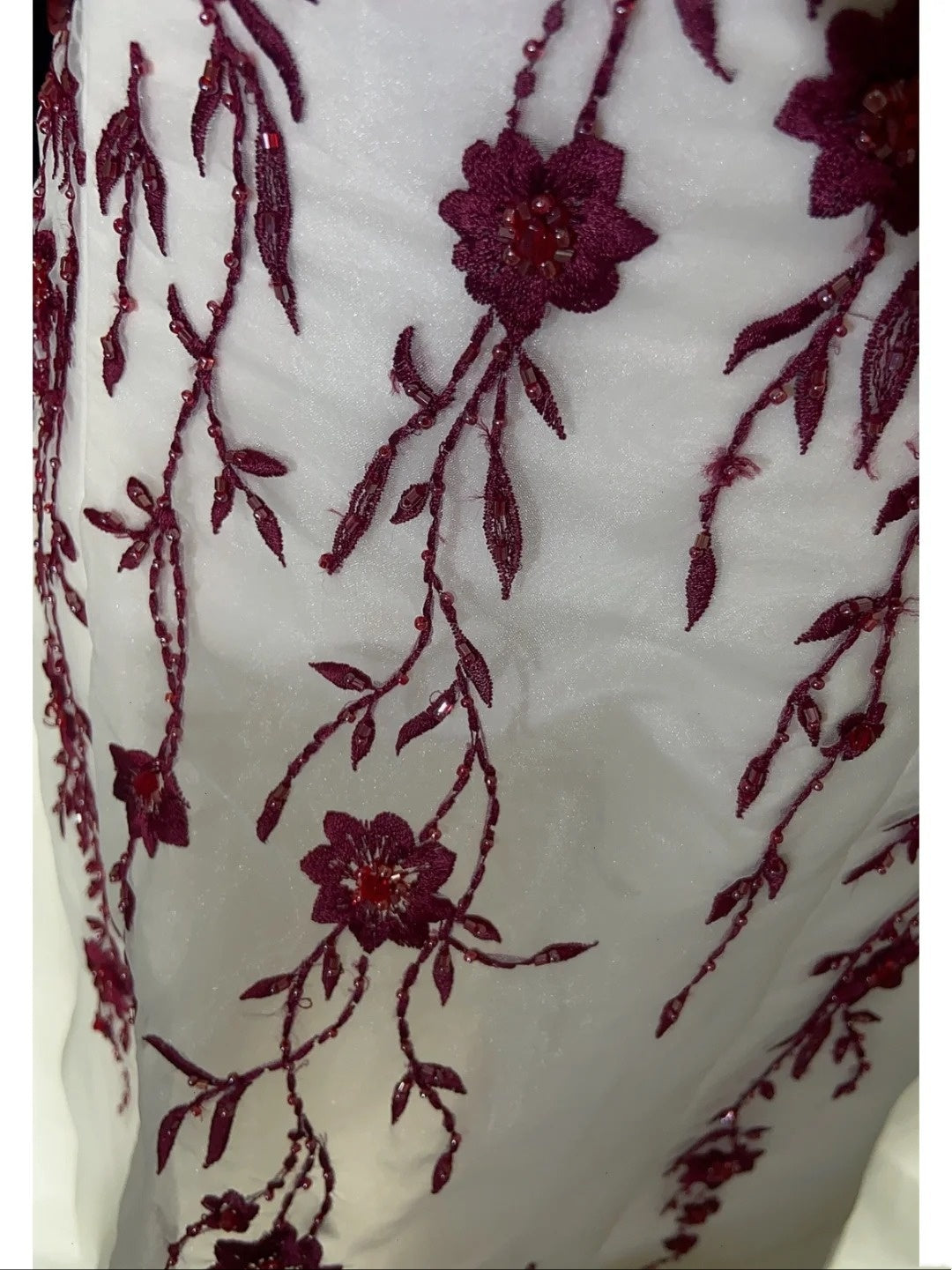 Unique Wedding Dresses A line Spaghetti Strap Burgundy Embroidery White Beach Summer With Cape Boho Long Bridal Gown N3308