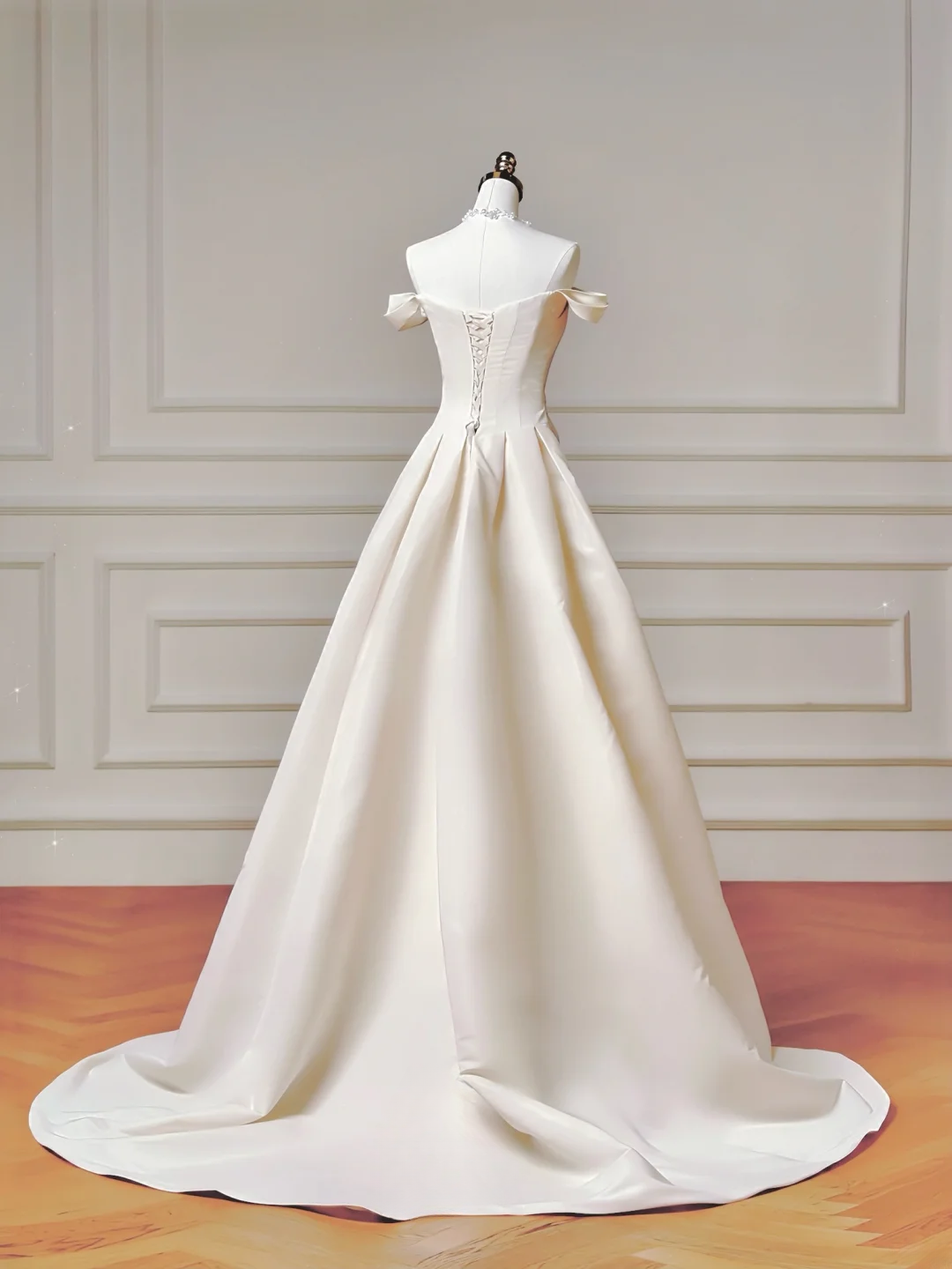 Romantic Long Wedding Dresses A Line Off The Shoulder Satin Pleated Wedding Dress Style For Brides Fitted With Train Bridal Gowns AQ001