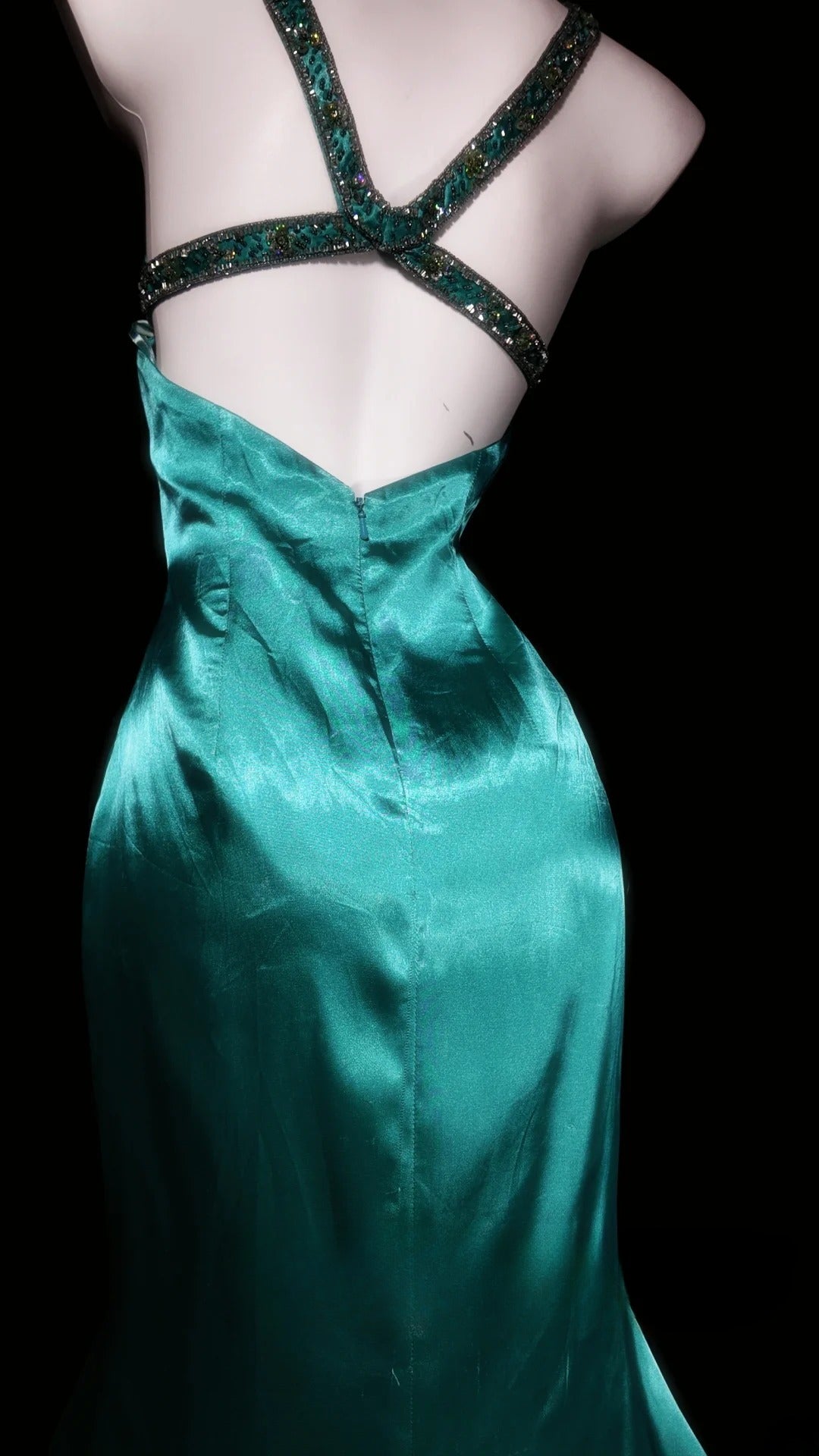 Green Prom Dress Mermaid Halter V Neck Satin Modest Floor Length Formal Party Gown RB9816