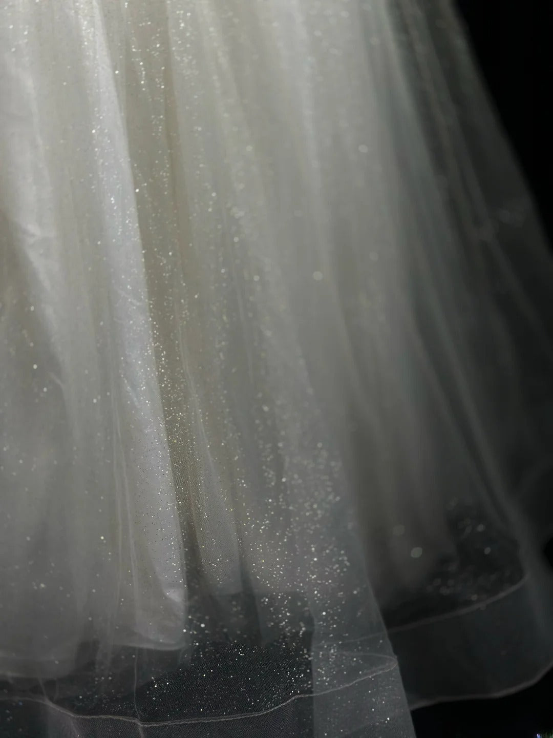 Refined Prom Dresses A Line V Neckline White Tulle With Appliqued Evening Dress Formal Outfits RB5824