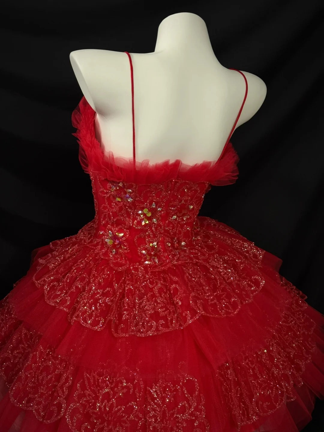Pretty Ball Gown Spaghetti Strap Red Tulle Mini Graduation Dresses Short With Ruffled Inspo Senior Homecoming Outfits RB3446