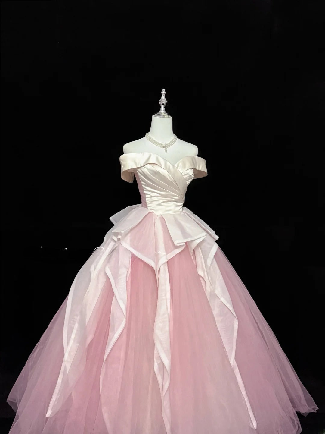 Classy Ball Gown Off The Shoulder Pink Satin With Ruffled Quince Dress Voluminous Sweet 16 Quinceanera Dresses Vestido de RB7416