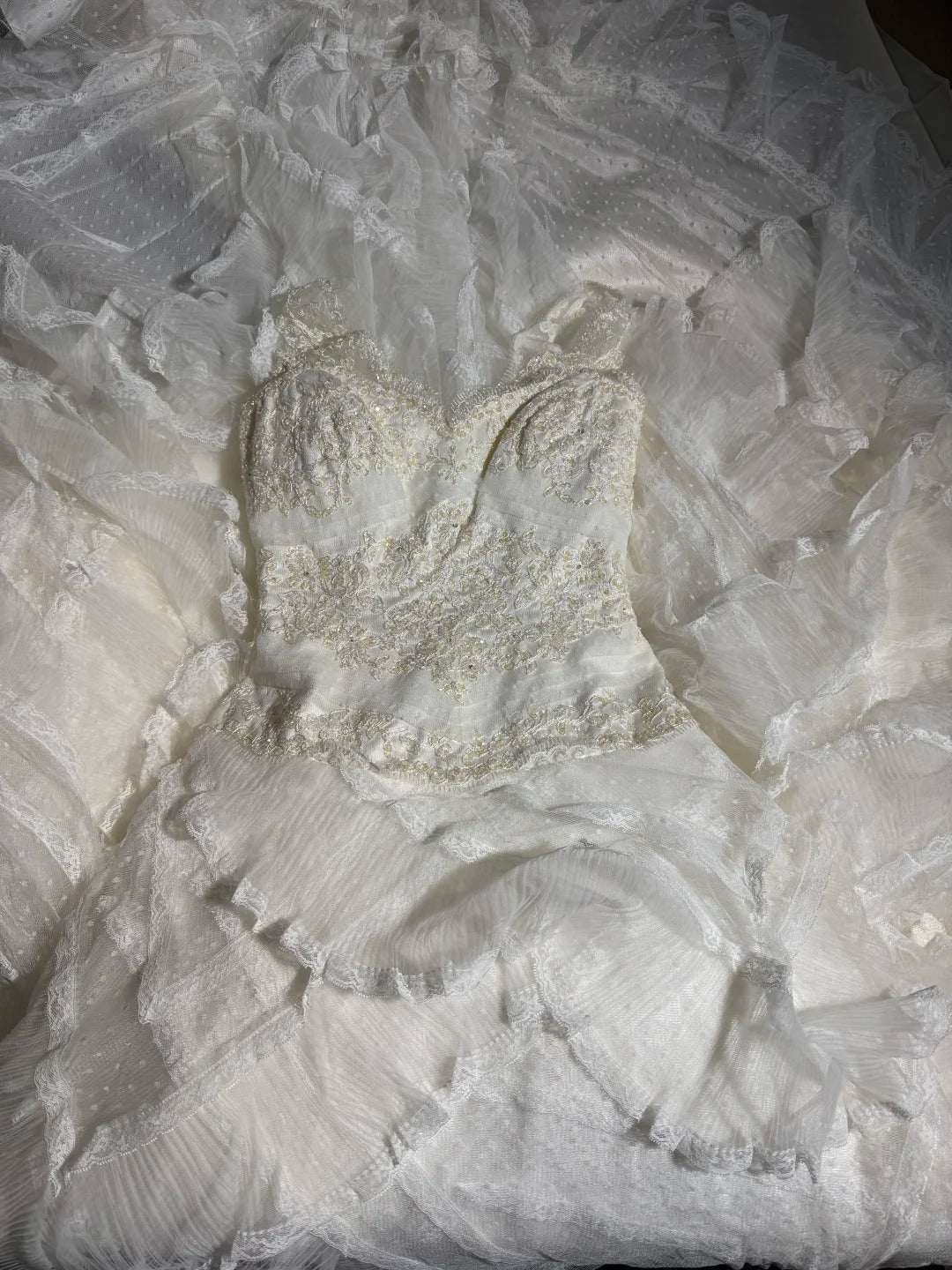 Rustic Long Wedding Gowns 70s Unique Ball Gown V Neckline Bohemian Style for Bride With Lace Fitted Petite/Plus Size Bridal Gown AS046