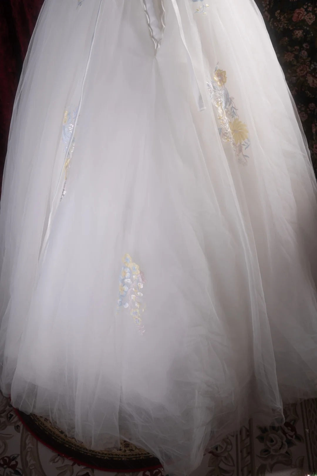 Pretty Ball Gown Scoop White Tulle With Appliqued Long Quince Dress Quinceanera Dresses Formal Birthday Outfits RB8097