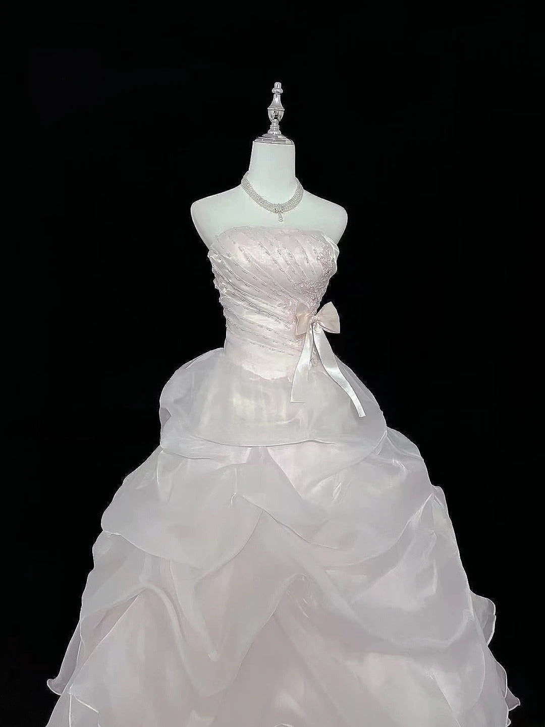 Cute Ball Gown Strapless Light Pink Organza With Beading Quince Dress Voluminous Sweet 16 Sweet Sixteen Outfits Vestido de 15 RB7469