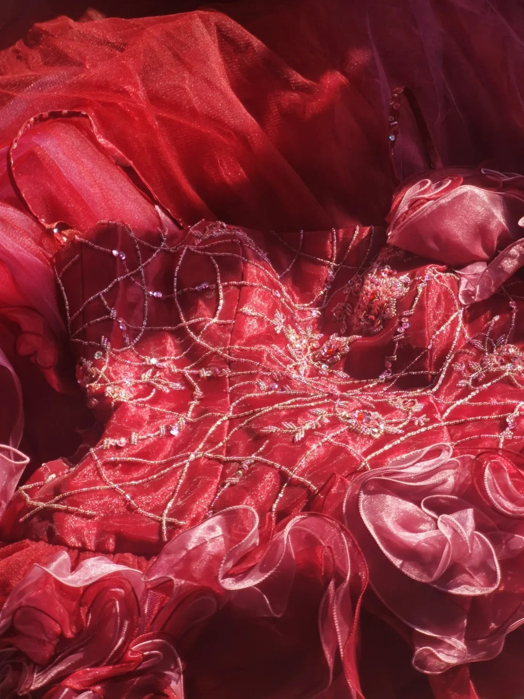 Unique Ball Gown Spaghetti Strap Burgundy Tulle With Beads Long Prom Quinceanera Dresses Sweet 15 16 Birthday Gown AS100
