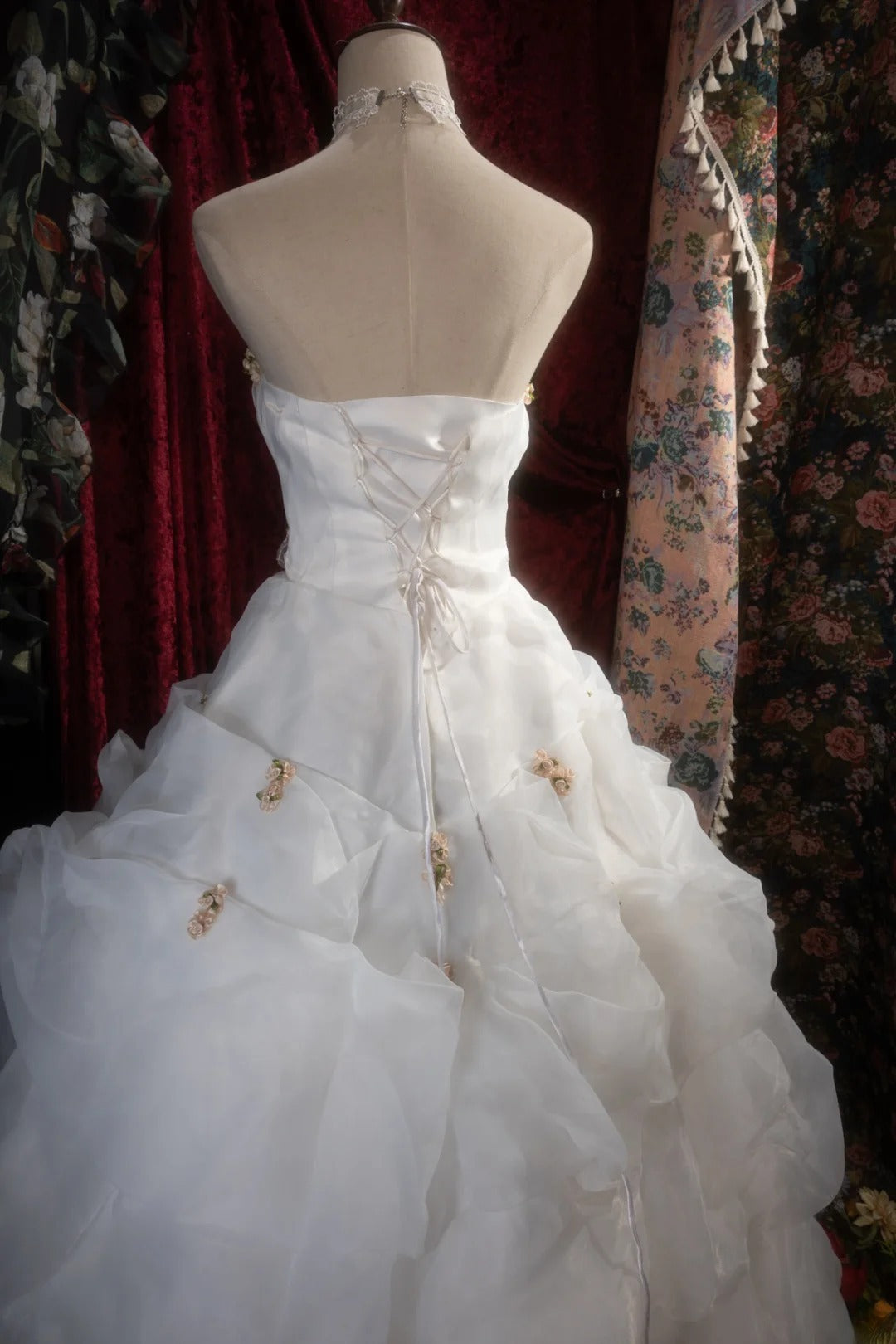 Chic Ball Gown Strapless Organza White Long Tiered Flowers Quince Dress inspo Party Gowns Sweet 16 Outfits RB8286