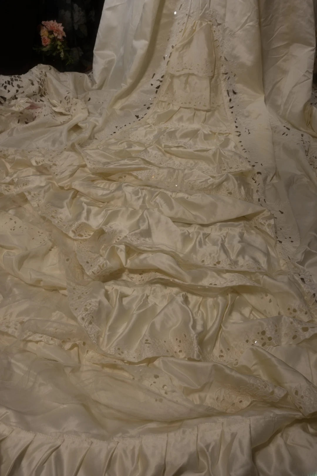 Vintage Ball Gown Sweetheart Taffeta 1950s Cream Ivory Appliqued With Bow Long Autumn Winter Bridal Dress Wedding Dresses RB8292