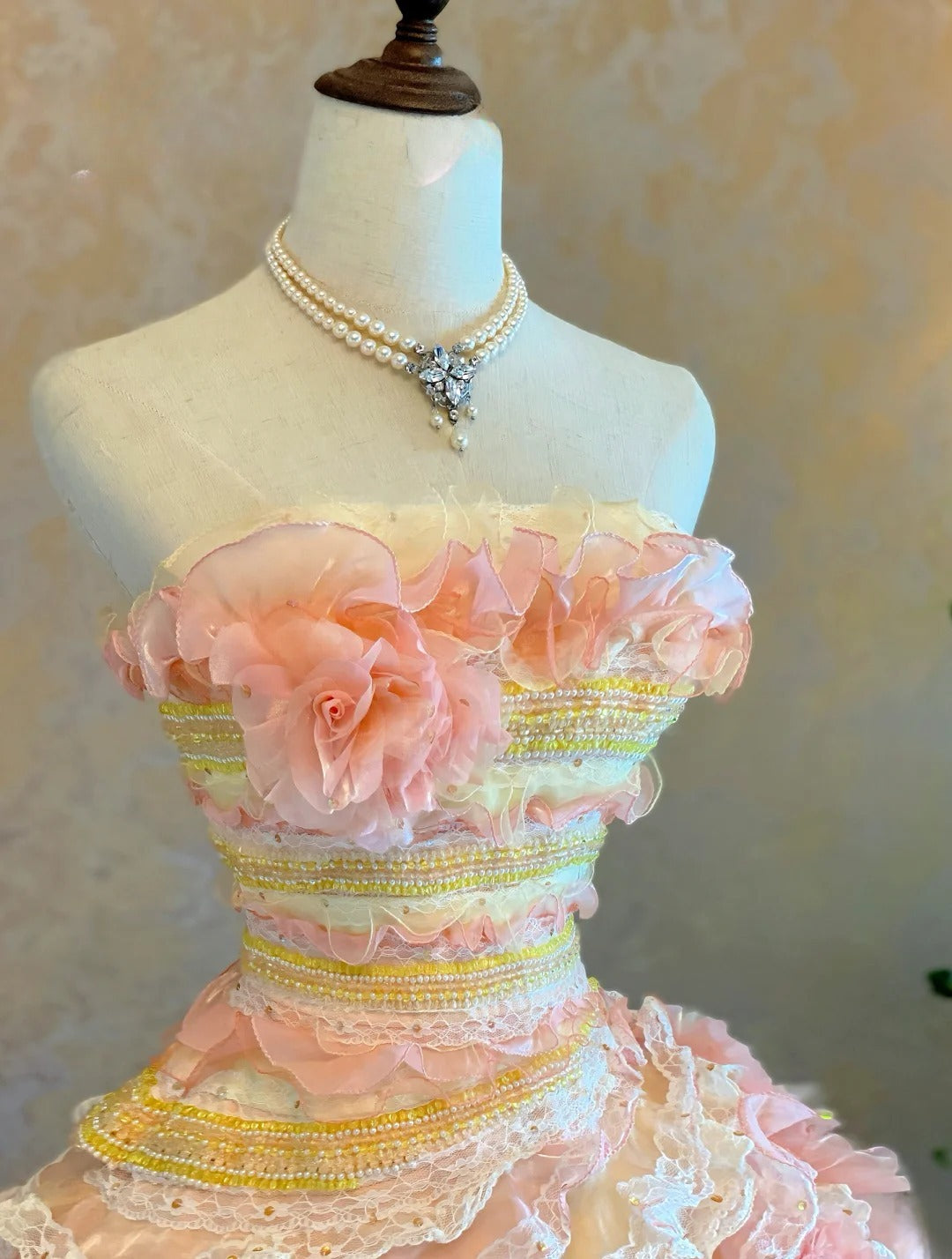 Quinceanera Dress Spaghetti Straps Pink Yellow With Tiered Layers Floor Length Ball Gown Sweet 15 15th Birthday Gown RB9122