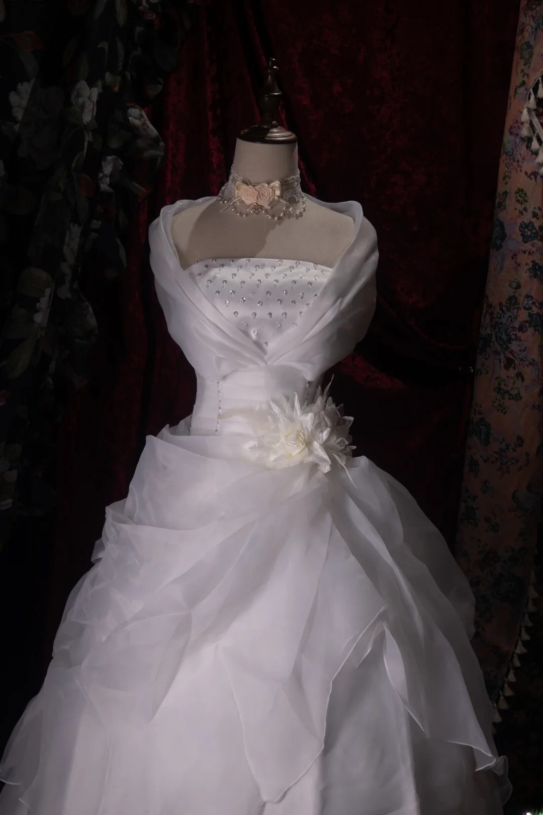 Stunning Ball Gown Strapless Beaded 2000s White With Cape Fitted Long Autumn Winter Bridal Dress Wedding Dresses RB8480