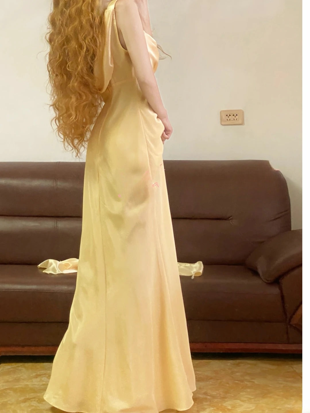 Elegant Mermaid Spaghetti Straps Yellow Satin Prom Dress With Scarf For Women Evening Party Gown RB9149