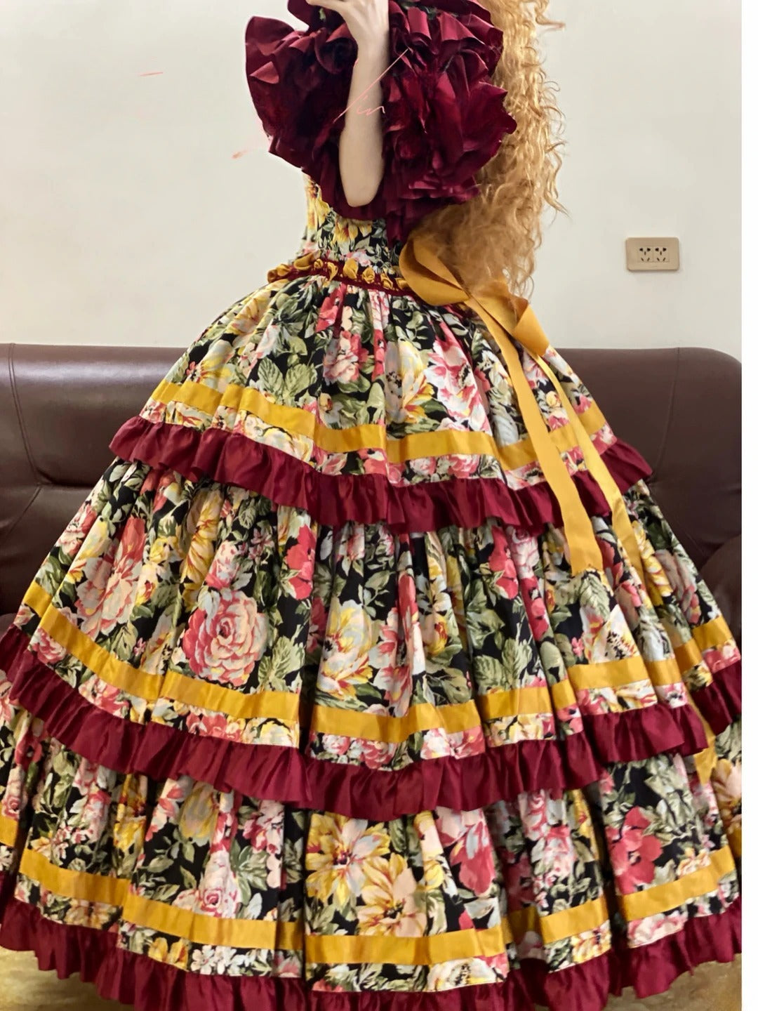 Quinceanera Dress Floral Satin Square Neck Burgundy With Sleeves Ball Gown Sweet 15 Gown RB9154