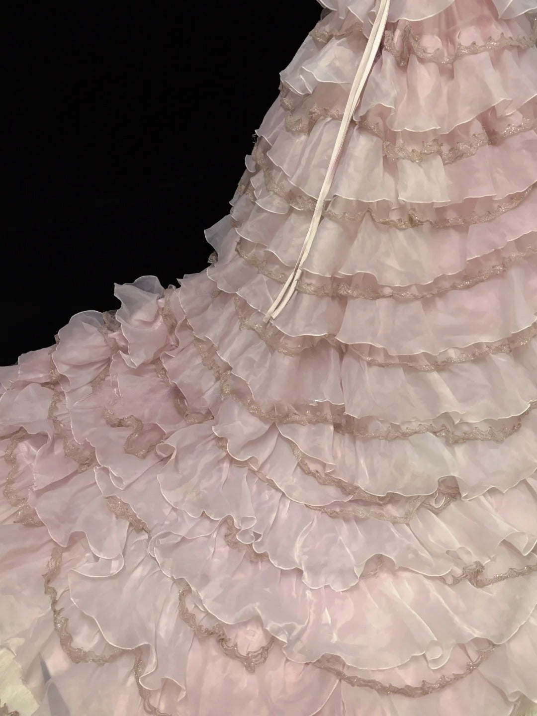 Elegant Ball Gowns Strapless Pink Poofy Long With Tiered Layers Quince Dress Sweet 16 Ideas Quinceanera Dresses Vestidos De 15 anos RB7642
