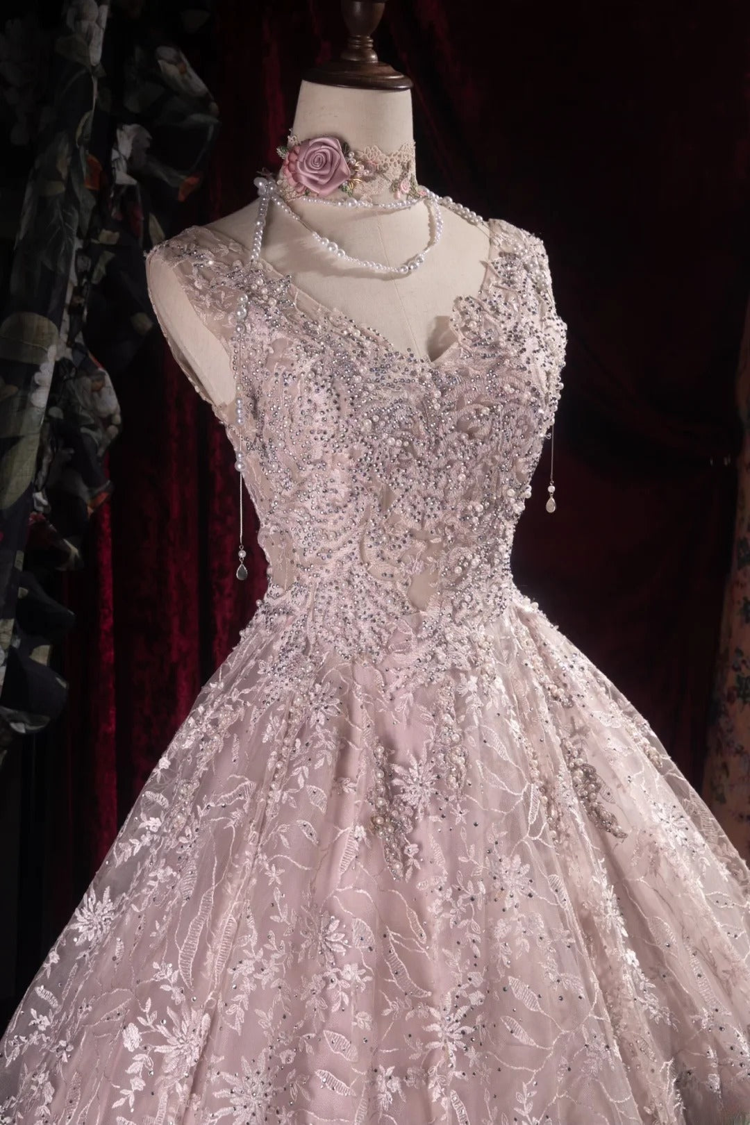 Regal Ball Gown Formal Events V Neckline Light Pink Tulle With Lace Quince Dress Long Quinceanera Dresses Birthday Outfits RB8537